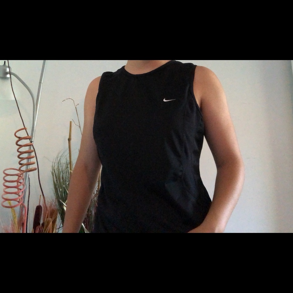 NIKE Black (US M) Tank Top!